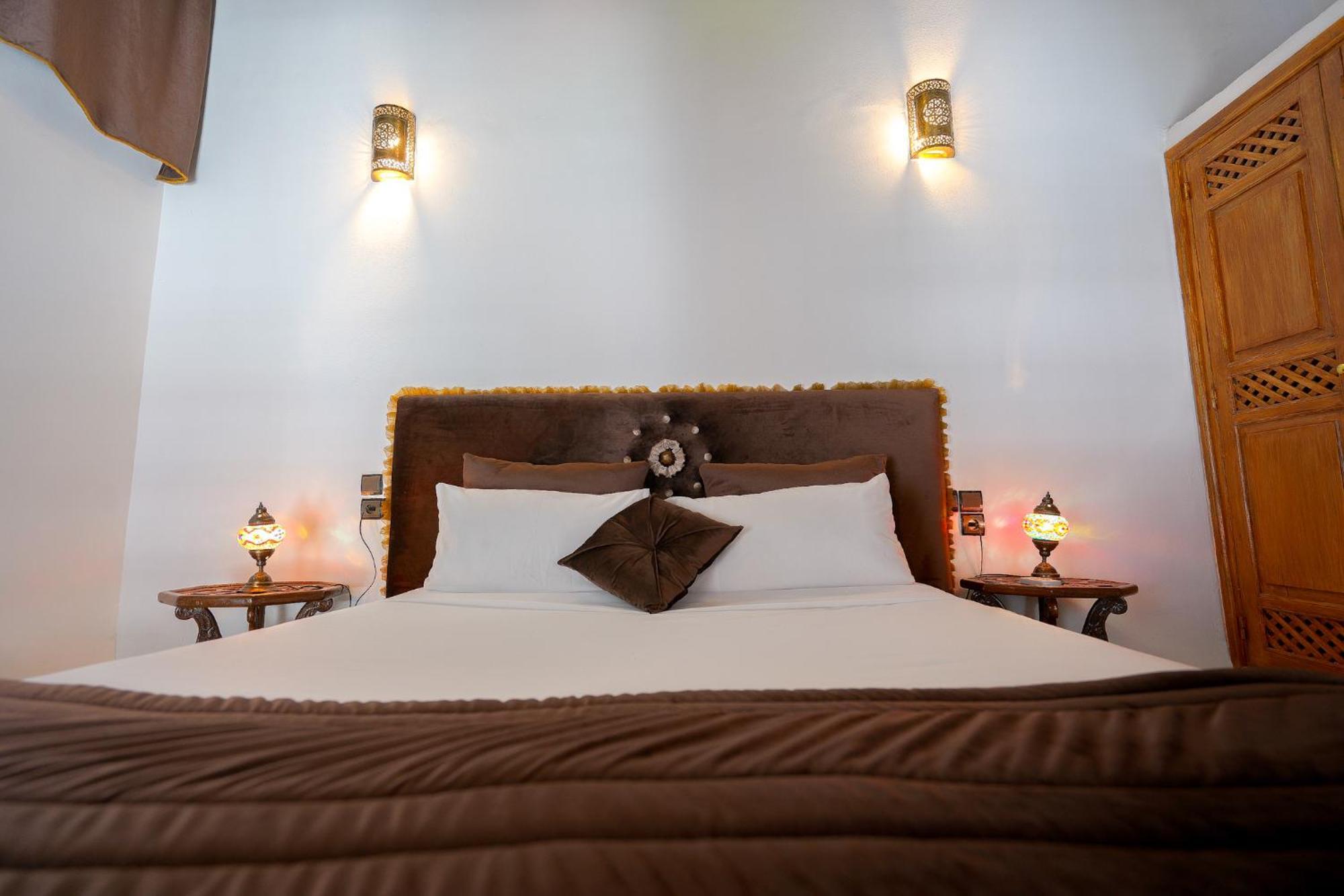 Riad Sahraui Фес Экстерьер фото