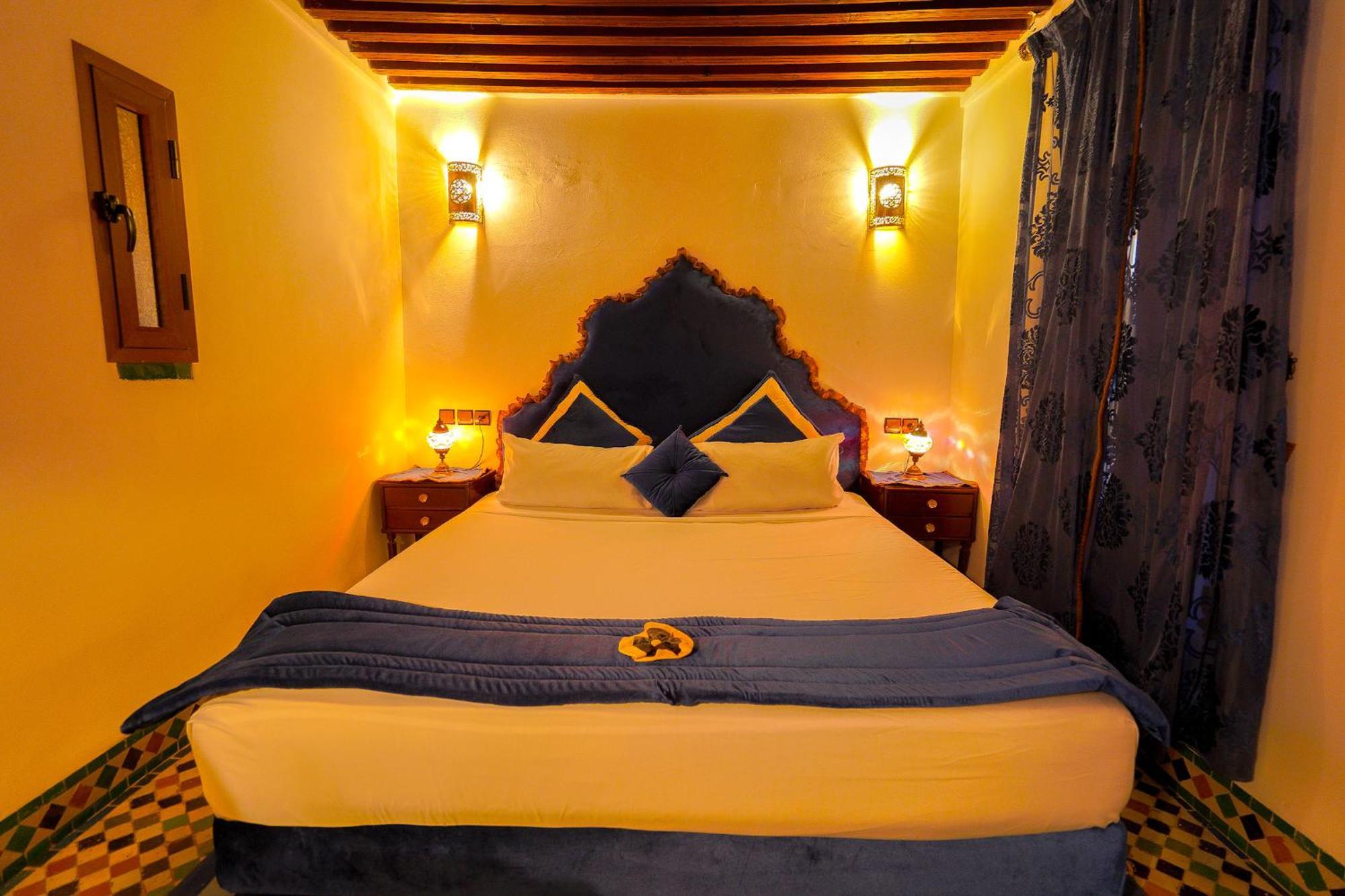 Riad Sahraui Фес Экстерьер фото